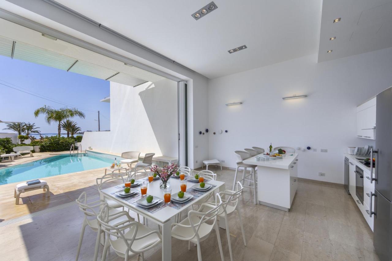 Protaras Villa Kalena Seafront エクステリア 写真